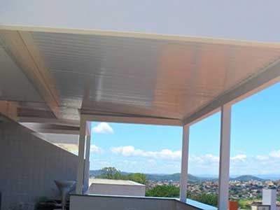 Toldo com Telha em Santana